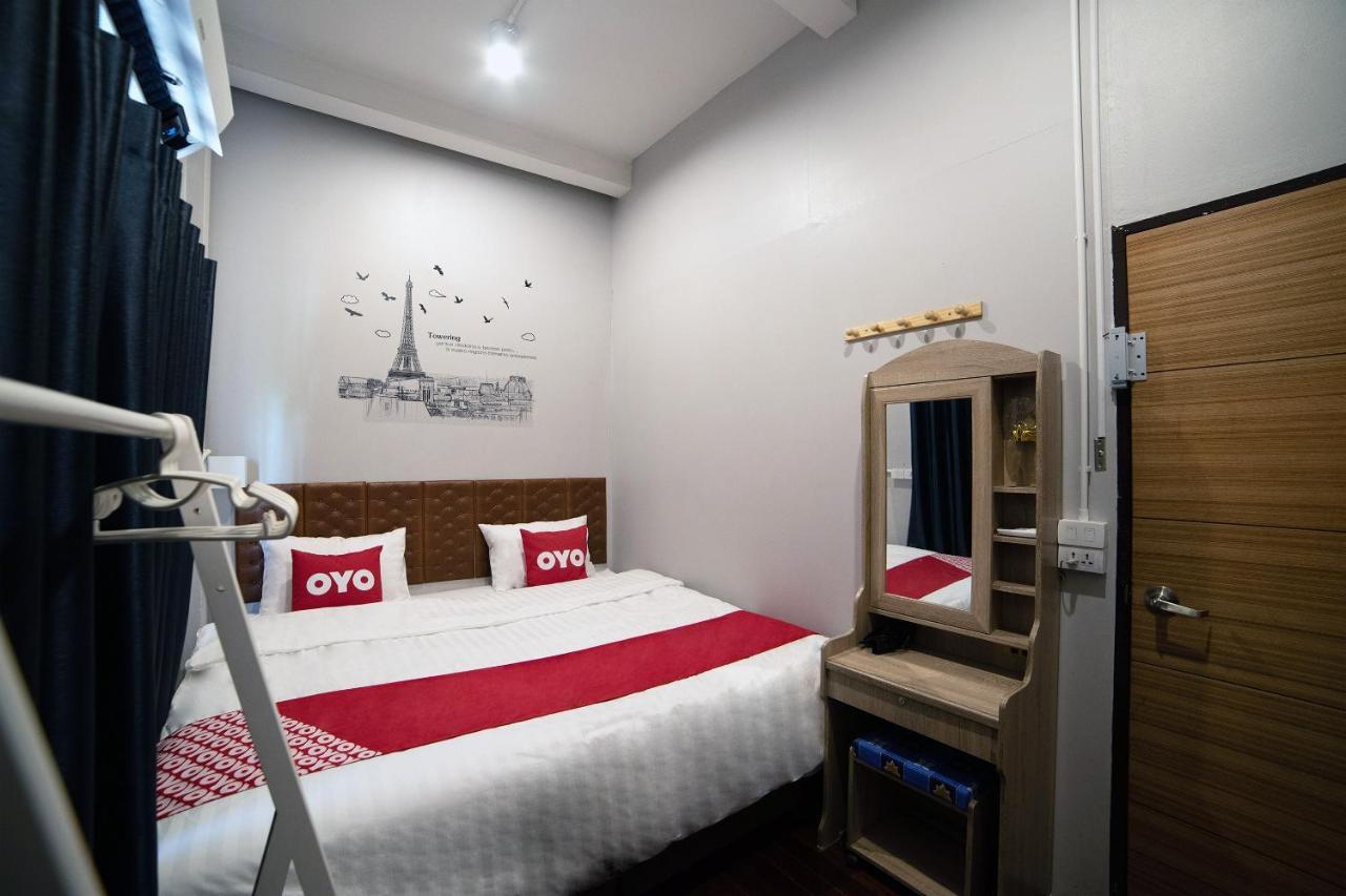 Oyo 480 Lemon Siam Hostel Бангкок Экстерьер фото