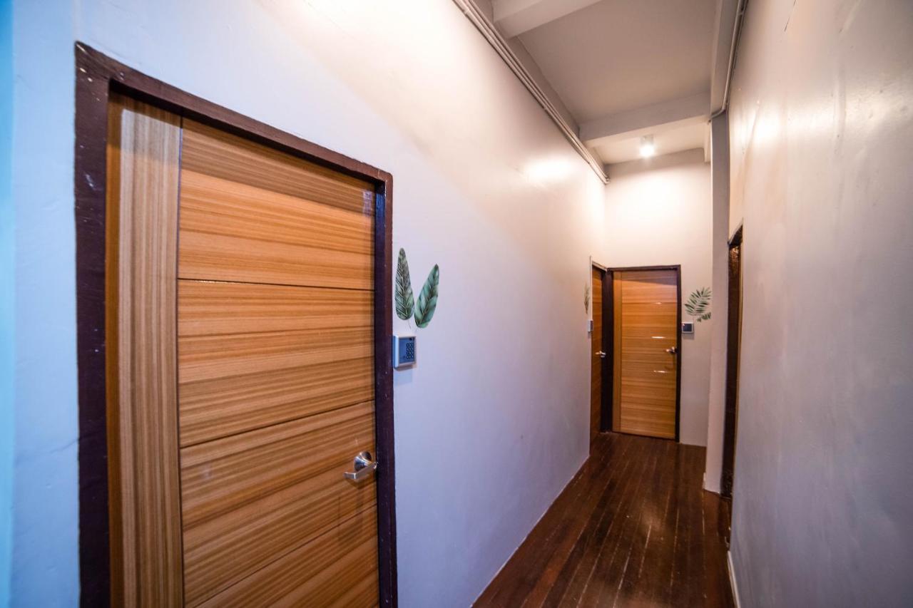 Oyo 480 Lemon Siam Hostel Бангкок Экстерьер фото