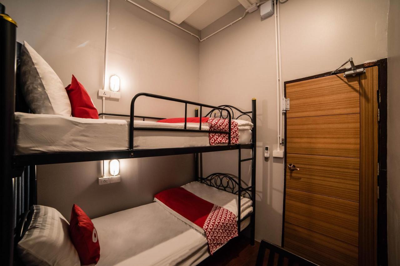 Oyo 480 Lemon Siam Hostel Бангкок Экстерьер фото